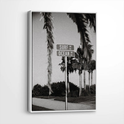 framed-canvas-white