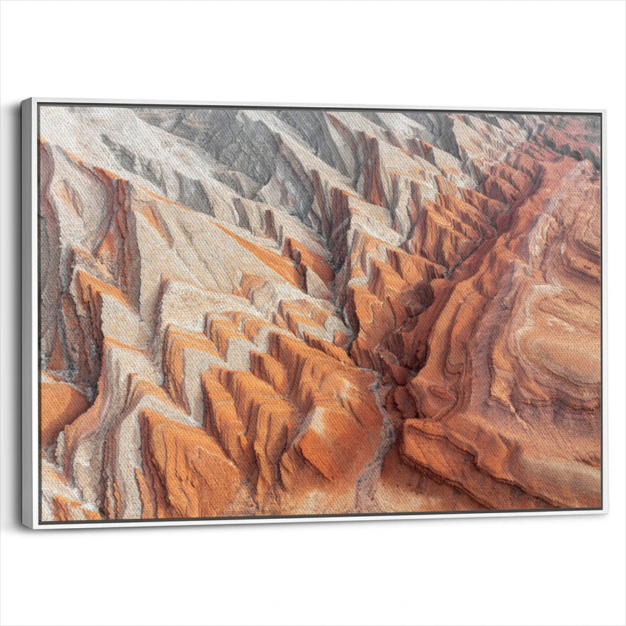 framed-canvas-white