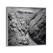 framed-canvas-white