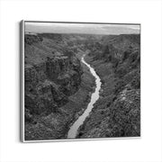 framed-canvas-white