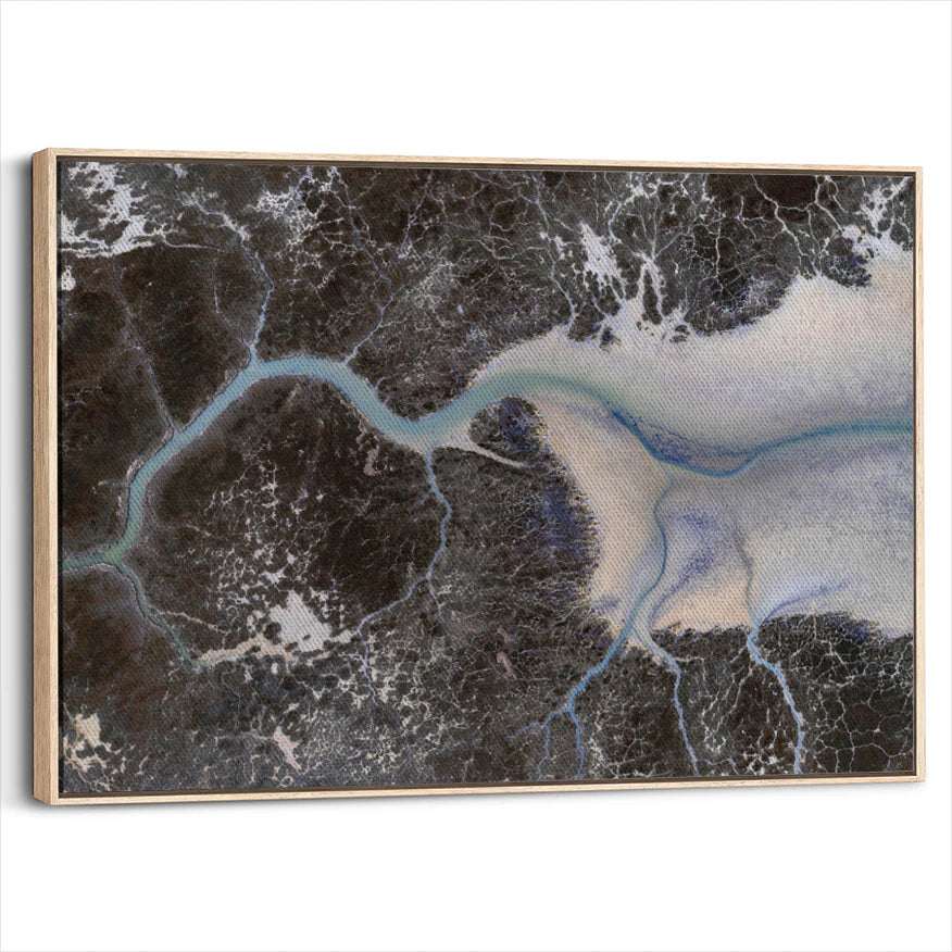 framed-canvas-natural-wood