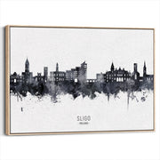framed-canvas-natural-wood