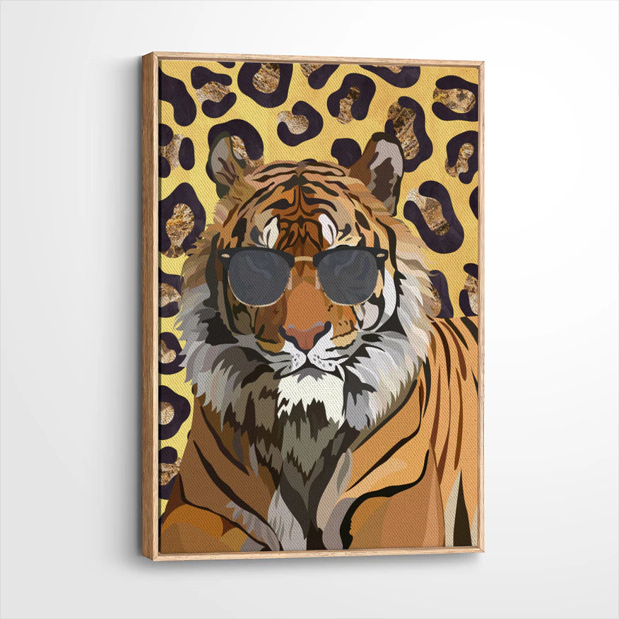 framed-canvas-natural-wood