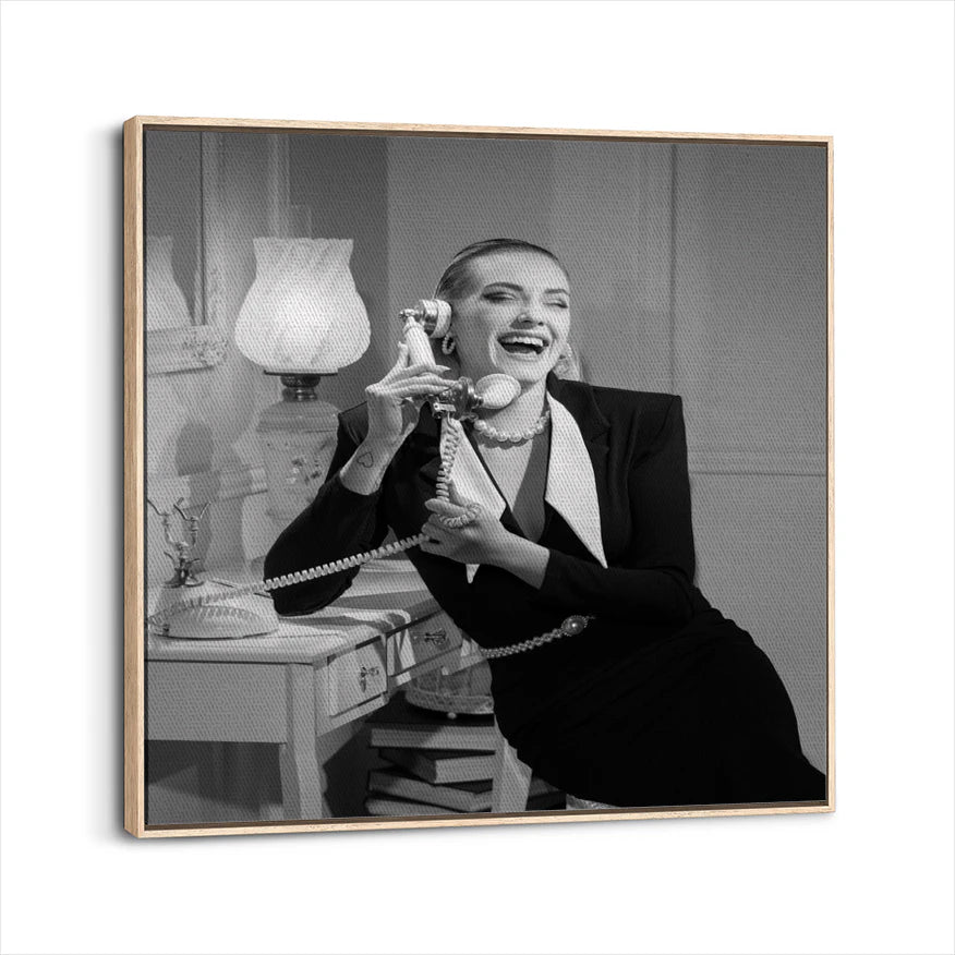 framed-canvas-natural-wood