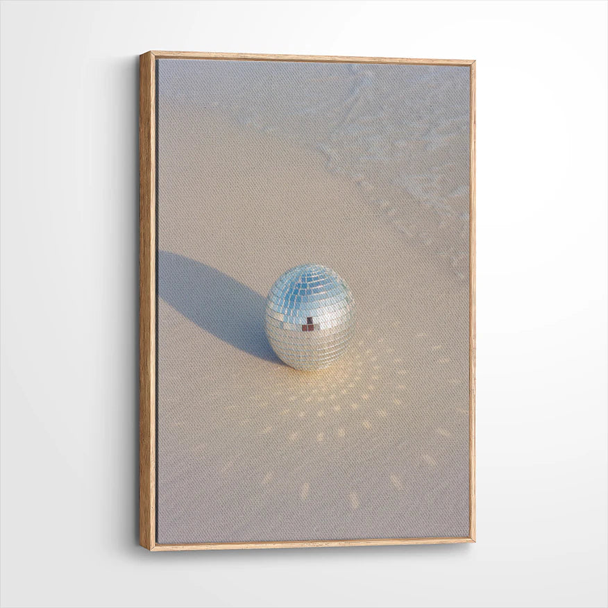 framed-canvas-natural-wood