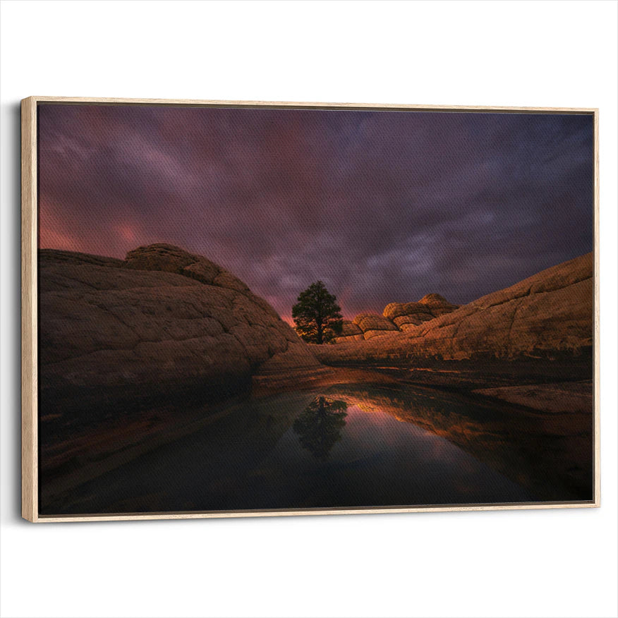 framed-canvas-natural-wood