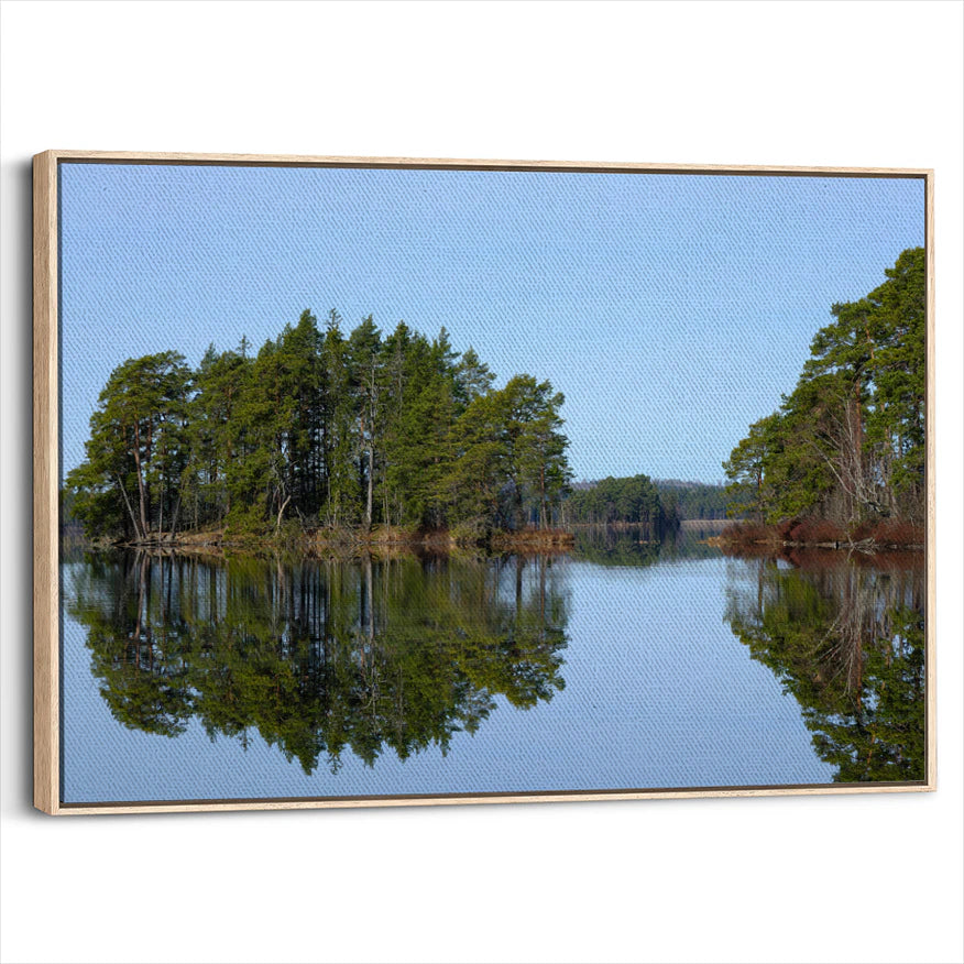 framed-canvas-natural-wood