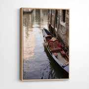 framed-canvas-natural-wood