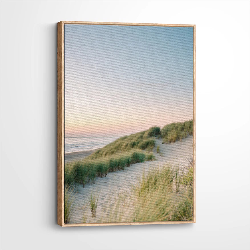 framed-canvas-natural-wood